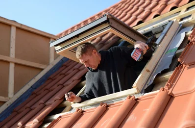 Pose de fenêtres de toit Velux à Hauville